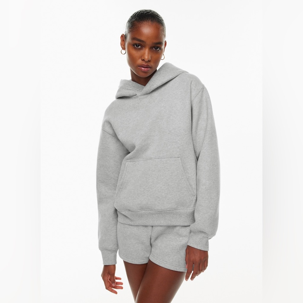 Aritzia TNA cozy fleece perfect fit.